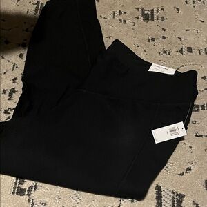 Old Navy Active Powersoft ribbed Black Leggings